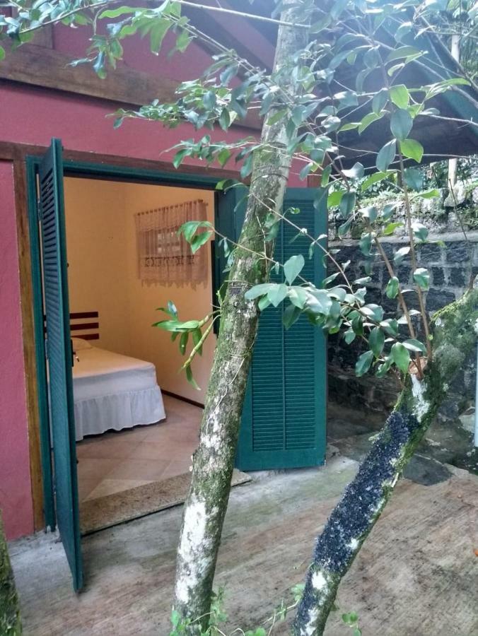 Villa Felix Suites E Chales Ubatuba Bagian luar foto